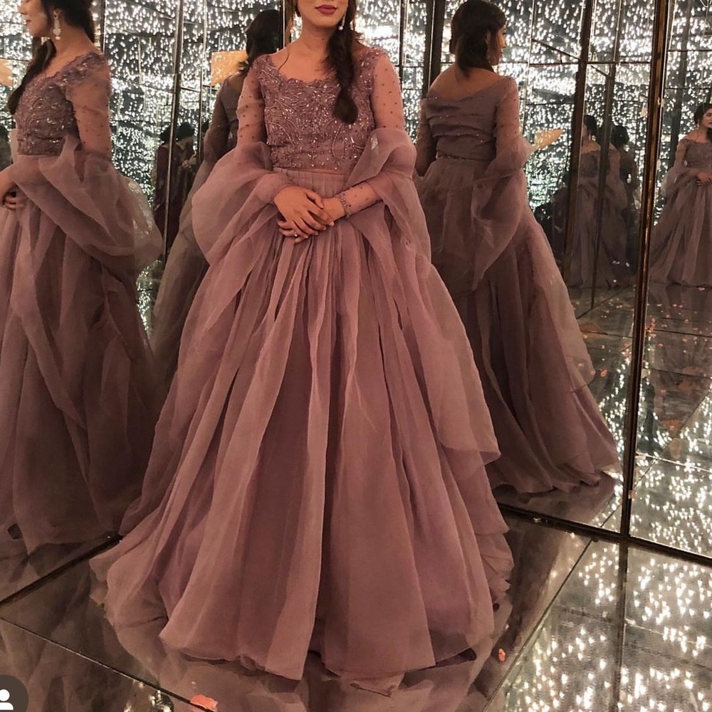 Pakistani Lengha prom